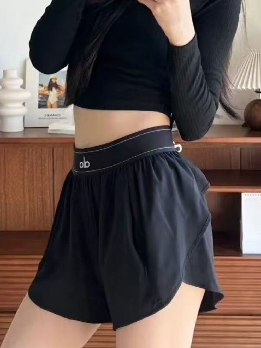 NWT 📸Alo Yoga Match Point Short - Sweet and cool girl style 🎮